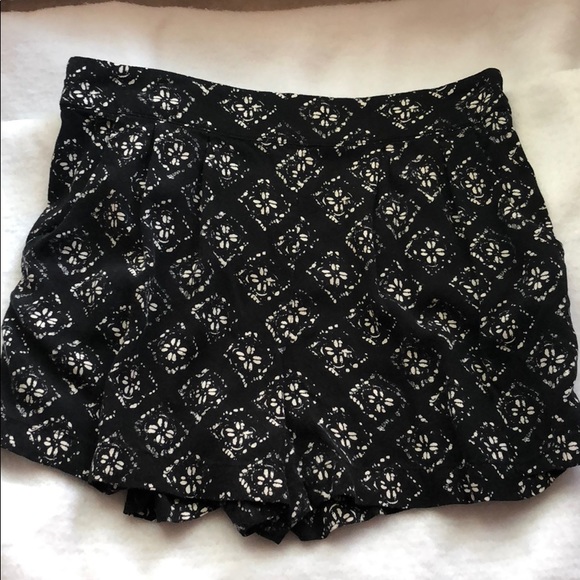 Two for $10 shorts - Picture 4 of 6